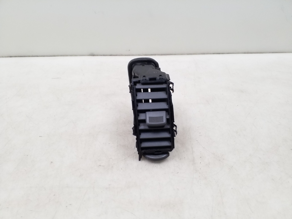 NISSAN X-Trail T31 (2007–2013) Dashboard air vent grilles 68751JG00B NISSAN X-Trail T31 (2007–2013) Dashboard air vent grilles 68751JG00B