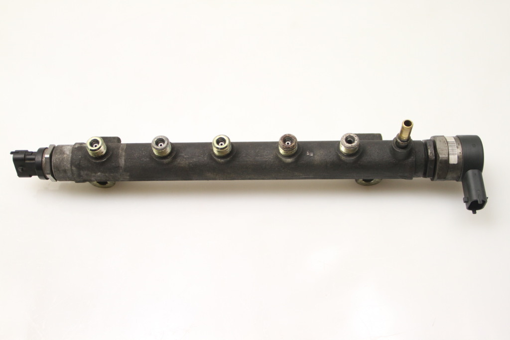 Kia Carens (2006–2013) Common Rail Kraftstoffleitung 3140027410 Kia Carens (2006–2013) Common Rail Kraftstoffleitung 3140027410