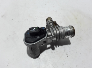  EGR valve 