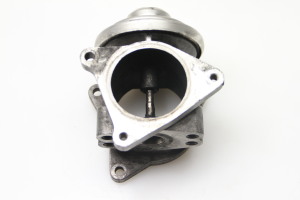  EGR valve 