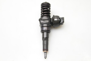  Fuel injector 