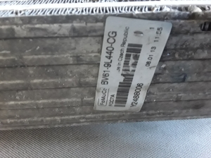 Ford Focus (2011–2018) Vahejahuti radiaator BV619L440CG - 2