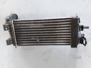 Ford Focus (2011–2018) Vahejahuti radiaator BV619L440CG - 3