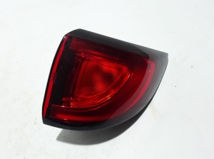  Rear corner lamp 