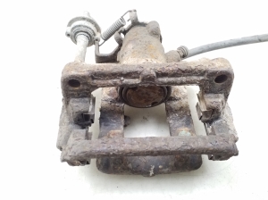  Rear brake caliper 