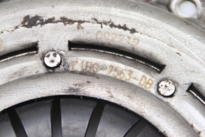 Ford Fiesta VI (2008–2017) Siduri surveplaat C1BG7563DB - 3