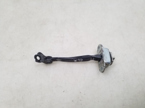 NISSAN X-Trail T31 (2007–2013) Rear side door opening limiter - 2