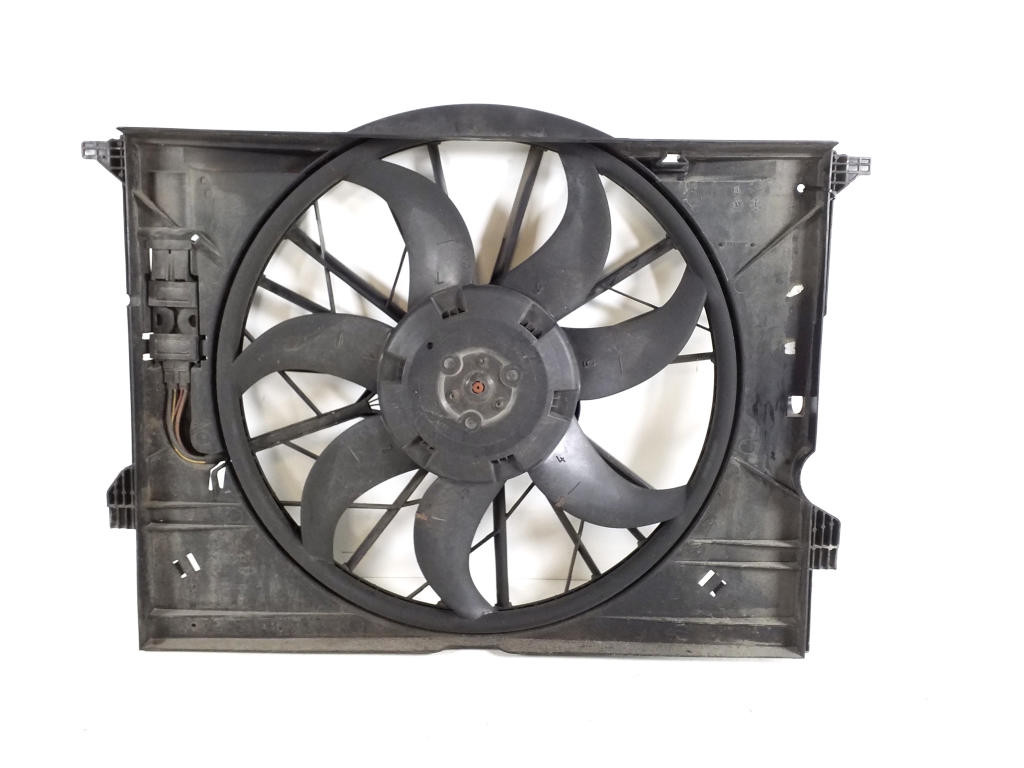 MERCEDES-BENZ CLS-Class C219 (2004-2010) Engine Cooling Fan Radiator A2115001693 18804179
