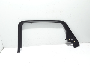   Rear side door inner window molding  - 822741126R 