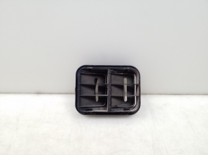 NISSAN X-Trail T31 (2007–2013) Rear fender vent grille 8200003575 - 3