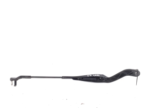  Windshield wiper blade 