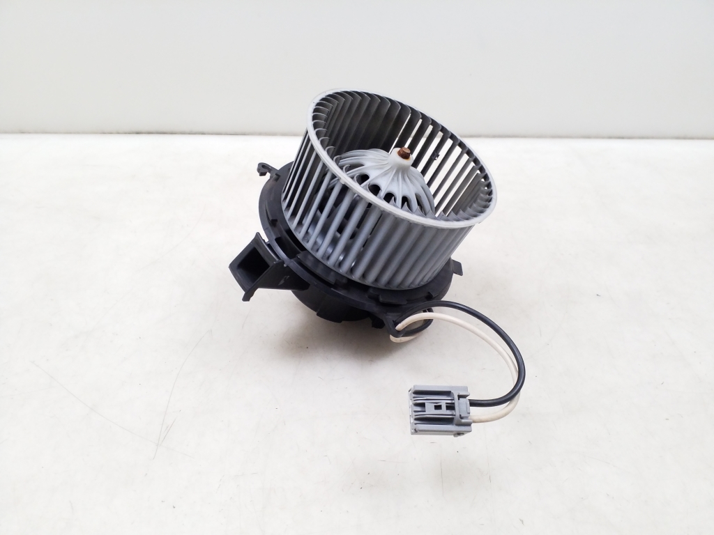 OPEL Astra J (2009-2020) Sildītāja ventilators 25020139 24951208