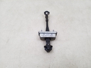 Opel Astra J (2009–2017) Rear side door opening limiter - 2