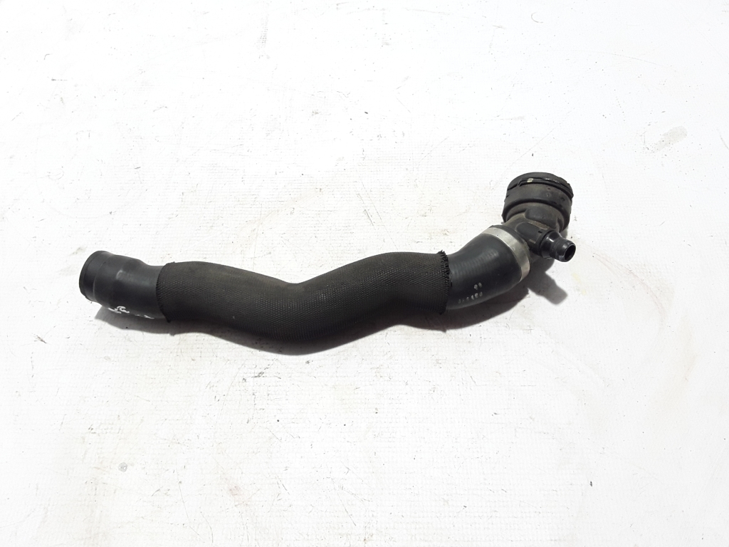 BMW 5 Series F10/F11 (2009-2017) Right Side Water Radiator Hose 8511753 22478125