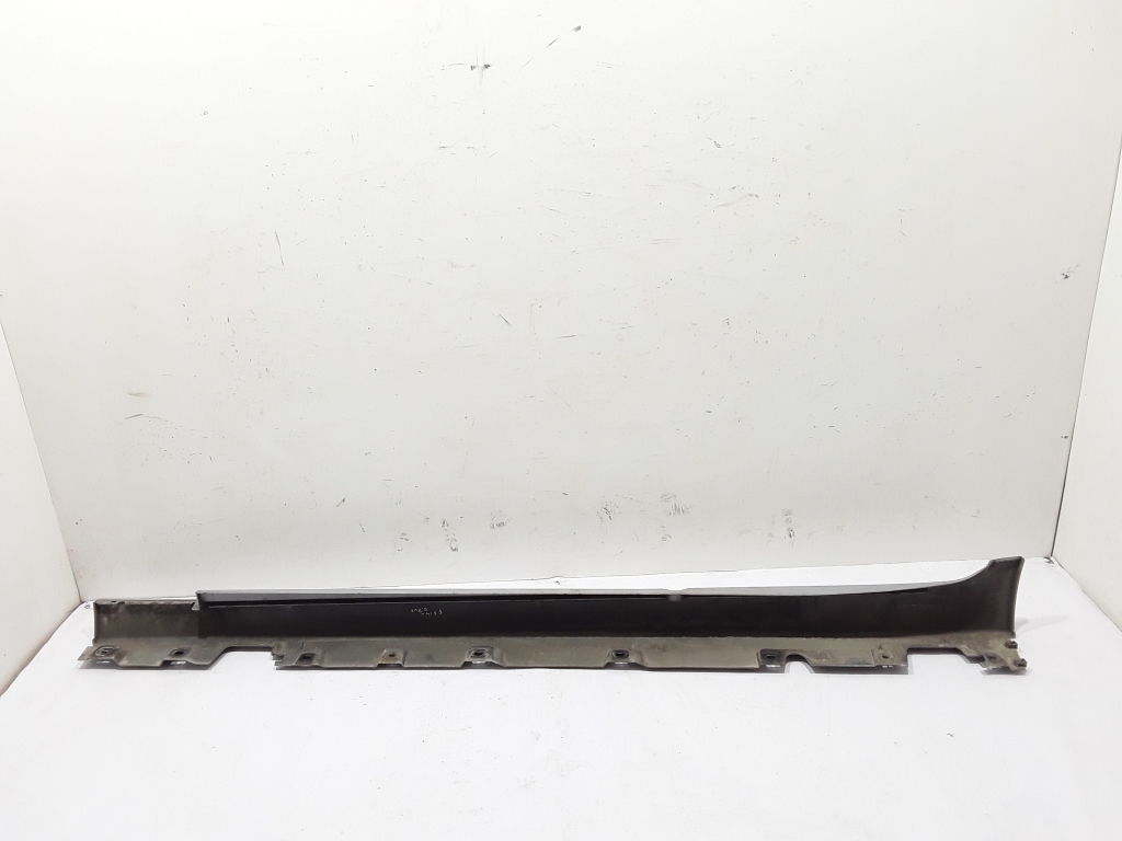 BMW 5 Series F10/F11 (2009-2017) Right Side Plastic Sideskirt Cover 7262664 22478109