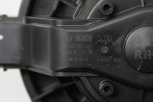 Kia Sportage (2010–2016) Salongi puhuri mootor F00S330054 - 4