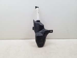   Front washer fluid reservoir  - 13260579 