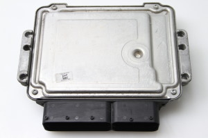 Hyundai i30 (2007–2011) Engine control unit 391062A712 - 3