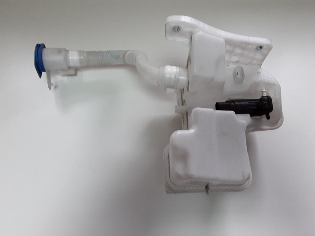 Used Volkswagen Tiguan Windscreen washer tank front and its parts