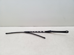 Windshield wiper arm