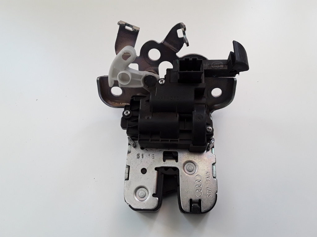 SKODA Octavia 3 generation (2013-2020) Замок крышки багажника 8R0827505A 27644710