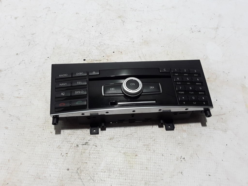 Mercedes Benz E-Class W207 (2009–2017) Autoraadio lüliti 48862QA0803 Mercedes Benz E-Class W207 (2009–2017) Autoraadio lüliti 48862QA0803