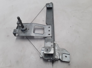  Rear side door window lifter 