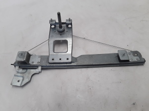   Rear side door window lifter 