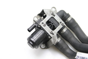 BMW X5 F15 (2013–2018) Jahutusradiaatori voolik 8573156 - 5