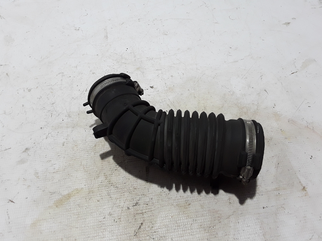 Used RENAULT Megane Air intake hose 165750686R