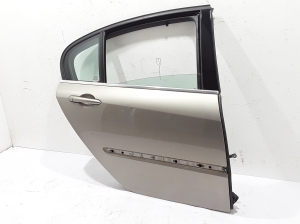   Rear side doors 