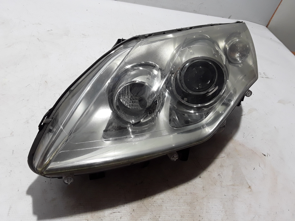 Used RENAULT Laguna Headlights 260600035R