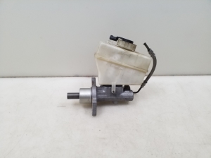 BMW 3 SERIES E46 (1998–2007) Brake master cylinder - 3