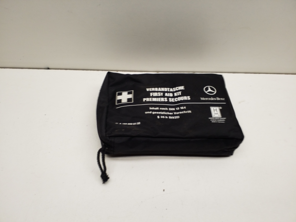 MERCEDES-BENZ GLK-Class X204 (2008-2015) First aid kit A1698600150 21863895