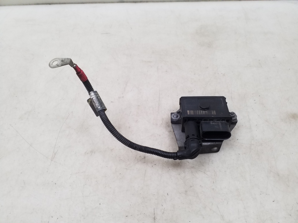 Used BMW 3 SERIES Candle heating relay 7798000