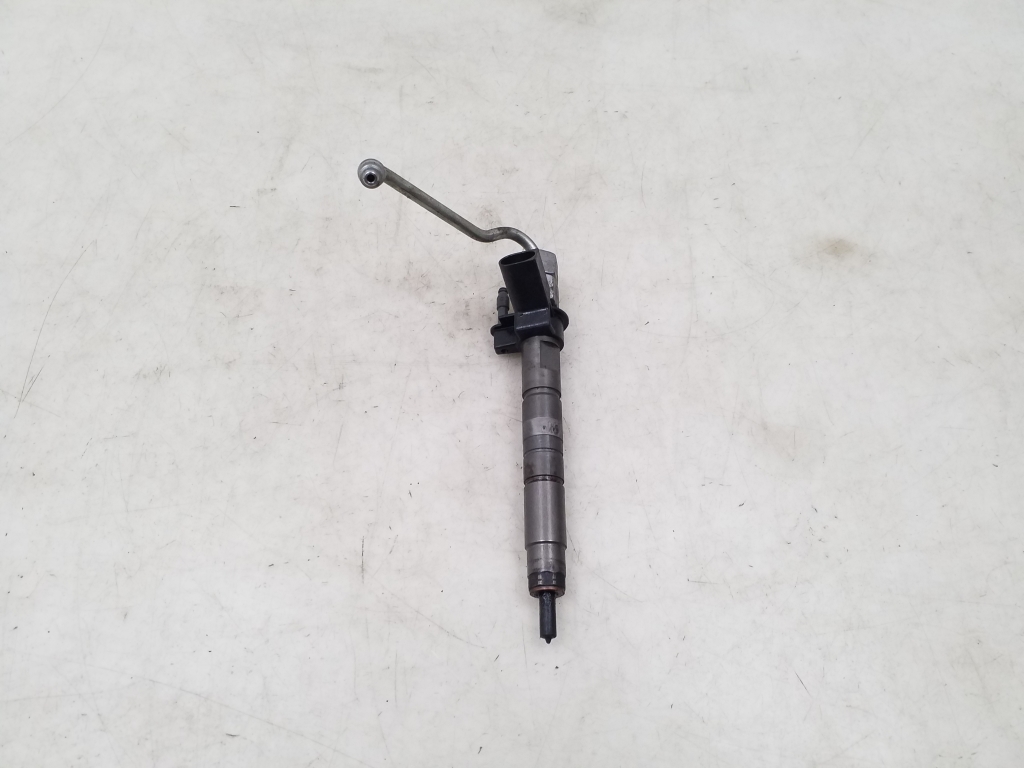 Used BMW 3 SERIES Fuel injector 7805428