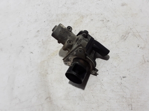  EGR valve 