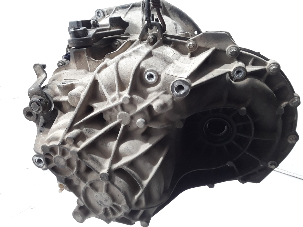 Used RENAULT Master Gearbox PF6056