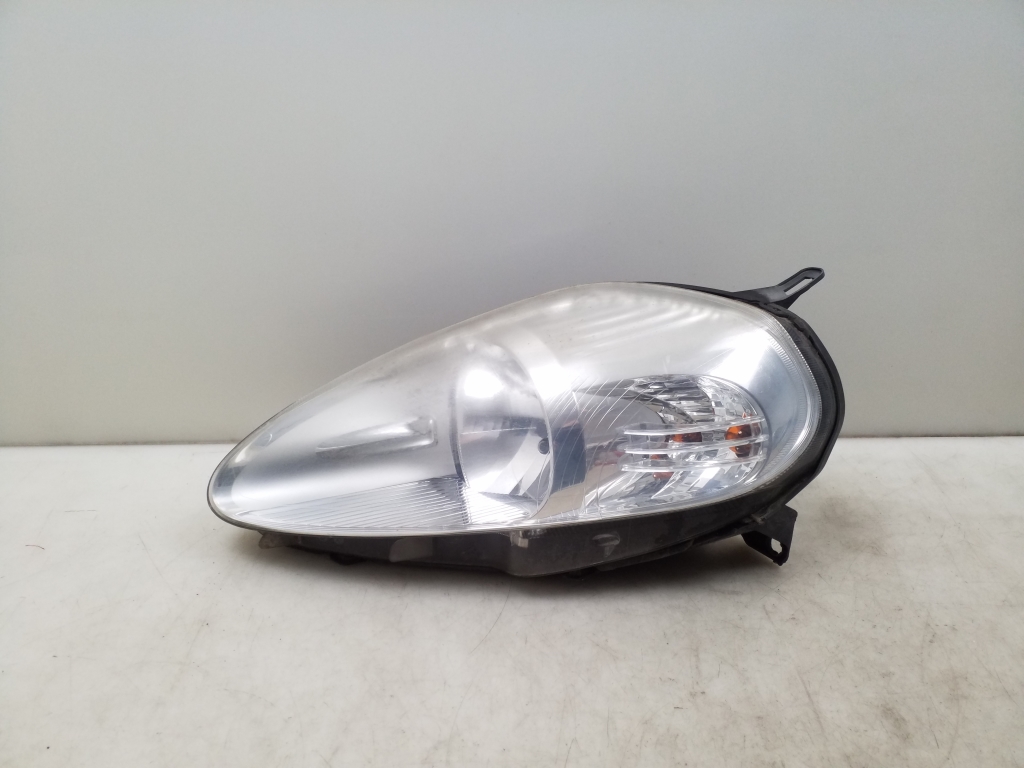 FIAT Punto (1999–2005) Scheinwerfer vorne 89101387 FIAT Punto (1999–2005) Scheinwerfer vorne 89101387