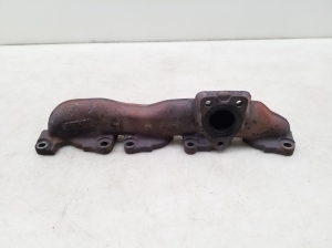  Exhaust manifold 