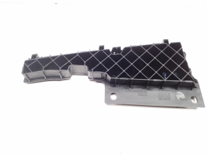  Front grille holder 