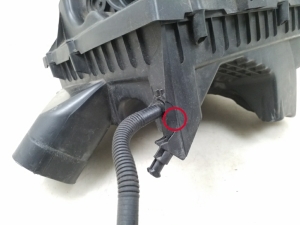 Opel Insignia (2008–2017) Luftfiltergehäuse 55560889 - 4
