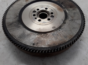  Clutch flywheel 