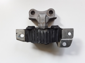  Engine cushion 