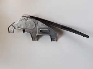 Suzuki Swift IV (2010–2017) Rear wiper motor 3881068L01 - 3