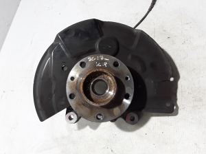 RENAULT Scenic (2016–2026) Radnabe Vorderrad 400113779R - 2