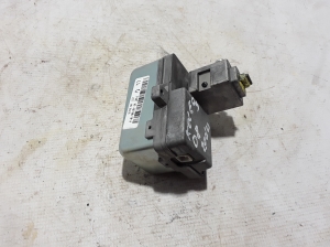  Steering wheel locking mechanism 