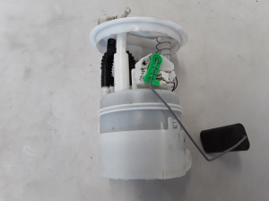 Dacia Duster (2010–2017) Kütusepump paagis 8200903683 - 4