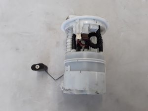 Dacia Duster (2010–2017) Kütusepump paagis 8200903683 - 6