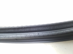 Mercedes Benz CLA-Class W118 (2019–2026) Esiukse tihenduskumm A1186920500 - 2